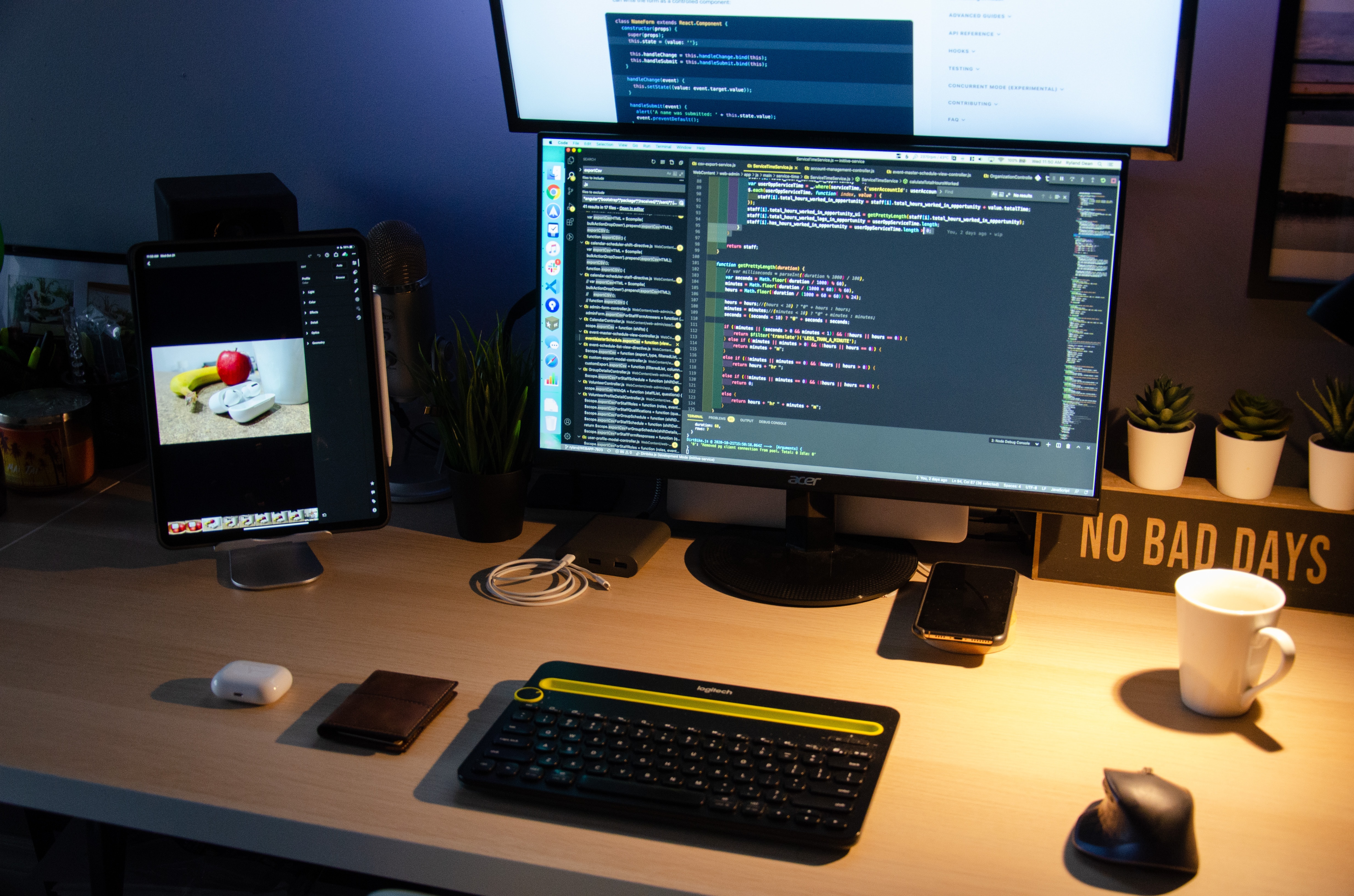 code on stacked monitors